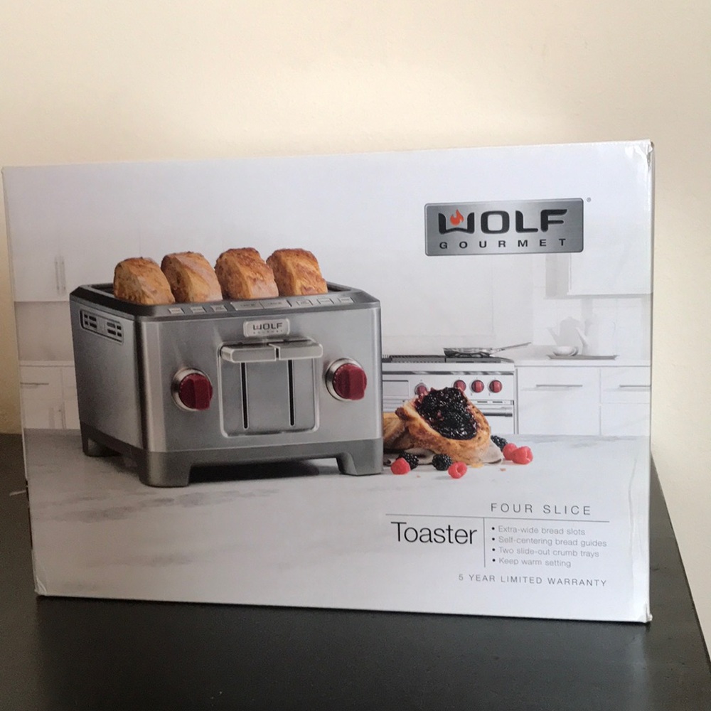 Wolf Toaster